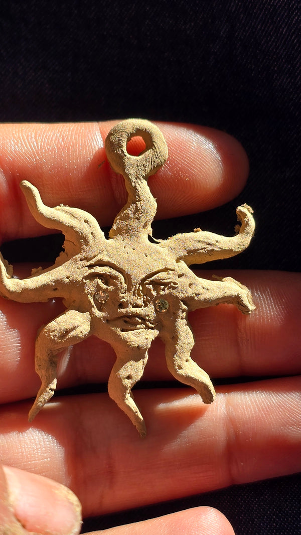 Atelier Charms Bronze Vevey