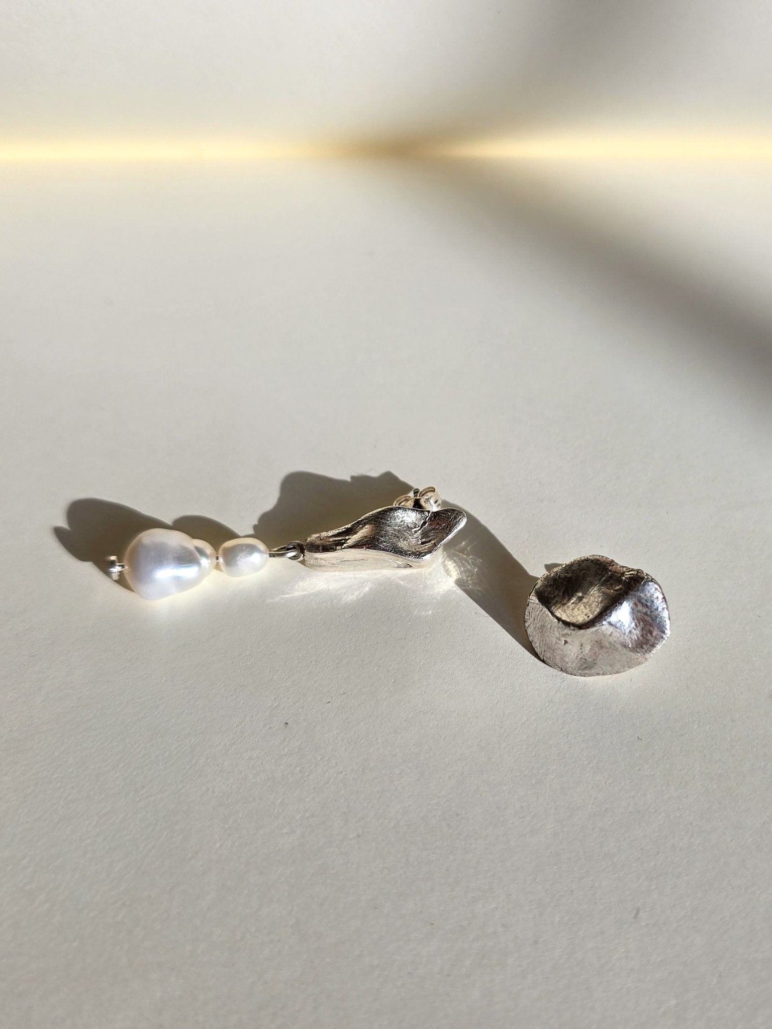 FLOW | Boucles d'oreilles asymétriques - Soa Rituals