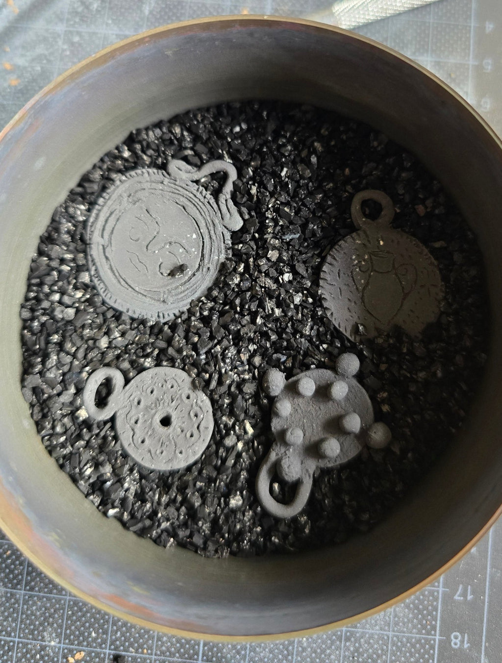 Empreinte : Atelier Médaillon Bronze - Soa Rituals